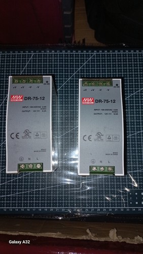 Alimentatore per guida - , a